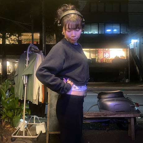 [USED] ショート丈のBlack Sweat