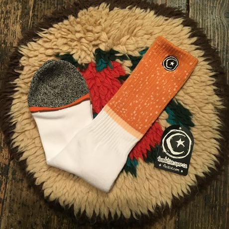 [FOUNDATION] CIGARETTE TALL  SOCKS