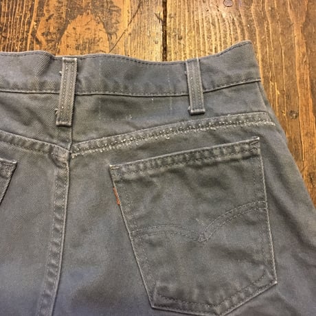 [USED] Levis 550 CUTOFF SHORTS