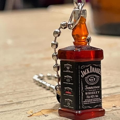 [USED] alcohol key chain 🥃🍷🍺🍸🍹🔑
