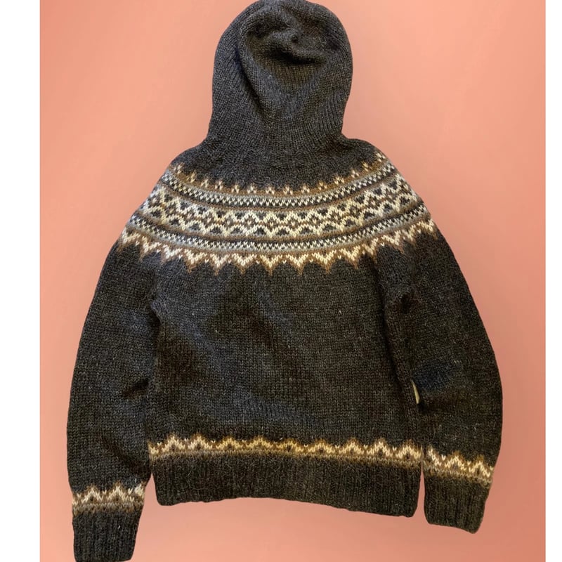 【新品未着用タグ付き】伊太利屋　花柄　ニット　パーカー 新品未着用タグ付き】伊太利屋 花柄 ニット パーカー 新品未着用