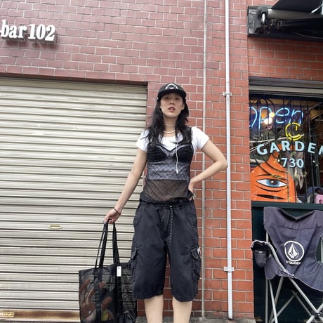 [USED] BLK FEED CARGO SHORTS