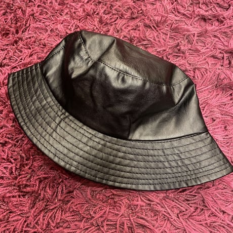 [SELECT] FAKE LEATHER BUCKET HAT！