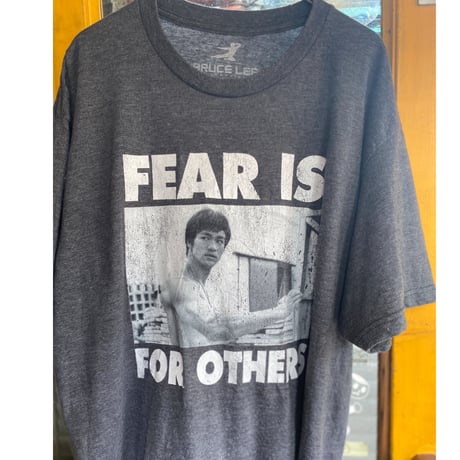 [USED] 'FEAR IS FOR OHTERS' Tee🔥