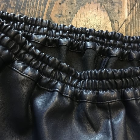 [USED] Fake Leather ショーツ