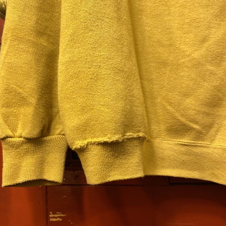 [USED] VINTAGE MUSTARD SWEAT！