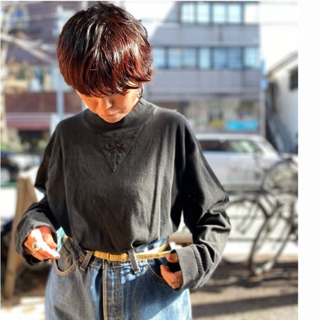 [USED]  HOSHI⭐︎刺繍入りハイネック ロンTee