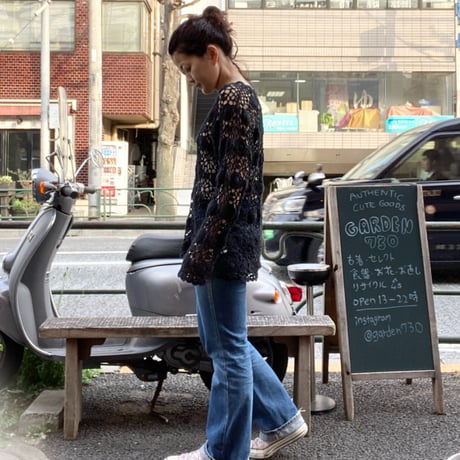 [USED] BLACKクロシェットTOPS