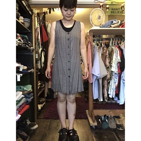 [USED] 後ろ姿もかわいい! レーヨンミニワンピ