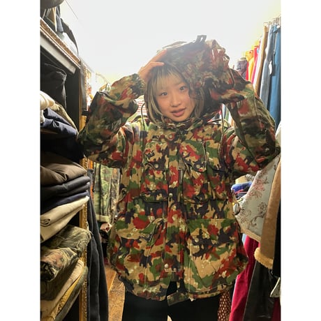 [USED] vintage Switzerland マウンテン CAMO JKT