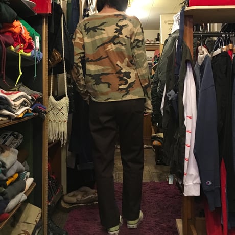 [USED] 指穴つき♡CAMO柄Tee