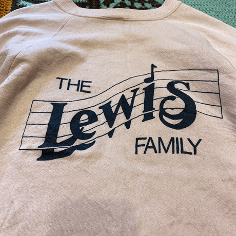 [USED] THE Lewis FAMILYプリントスエット 🎶