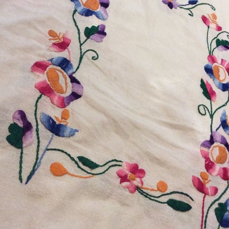 [USED] グラデーション刺繍のTOPS