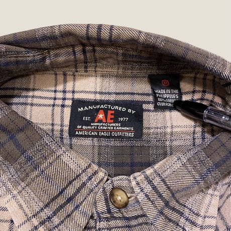 [USED] "AMERICAN EAGLE" チェック柄B.Dシャツ！