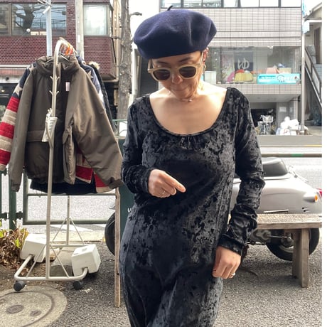 [USED]ベロアBLACKタイトワンピース🖤