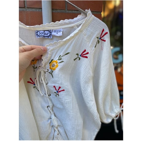 [USED] コットンガーゼ刺繍TOPS