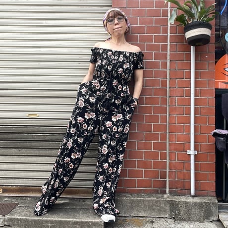 [USED] オフショルダー花柄 💐オールインワン🖤