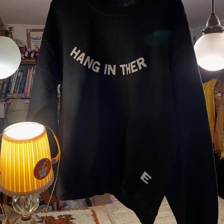 [USED]"HANG IN THERE" good message sweat 🖤