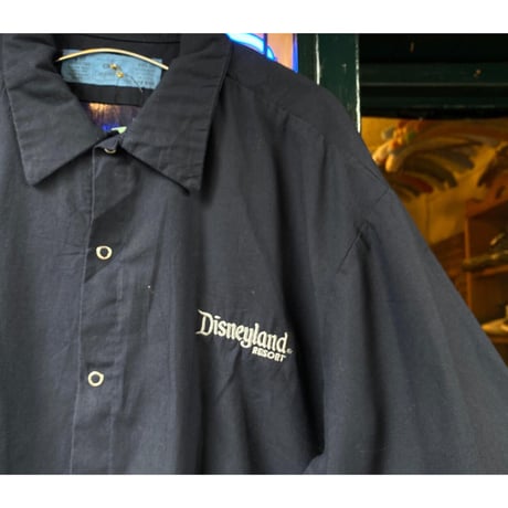 [USED] Disneyland®︎   STAFF SHIRTS