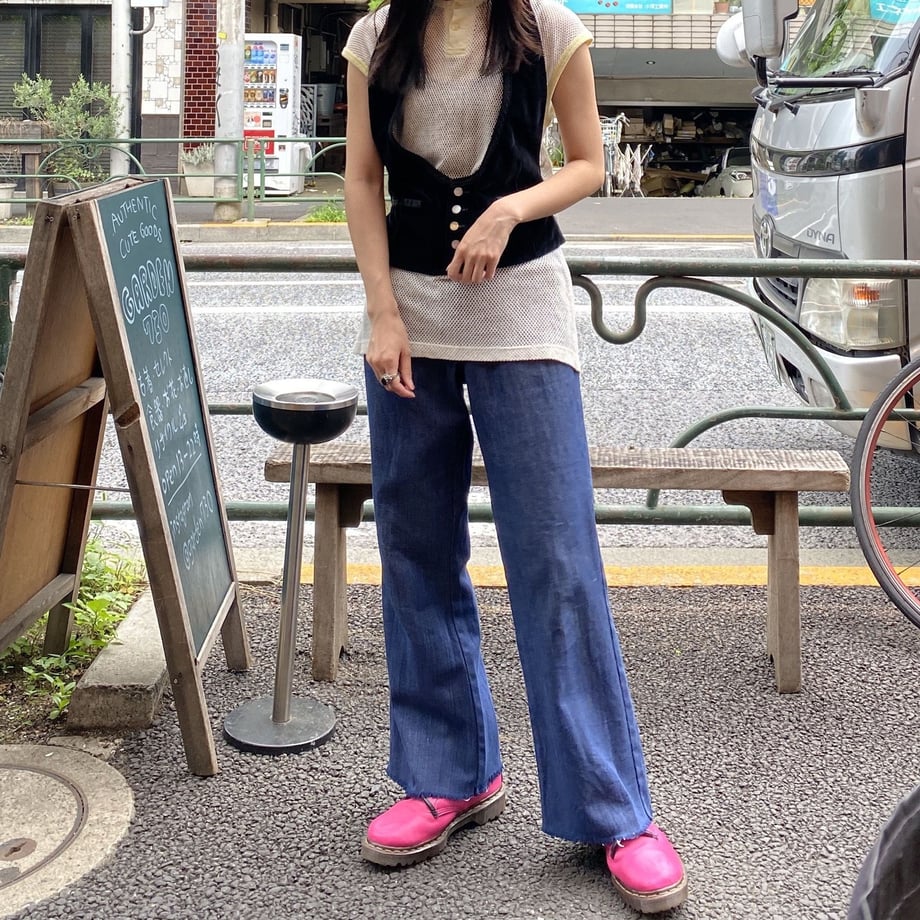 5f796fe03ae0f44233df94f4