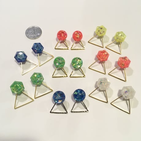 [BENICOTOY] TRIANGLEピアス