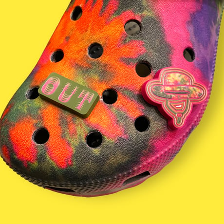 [DEADSTOCK] crocs Classic Hiker Peace Out