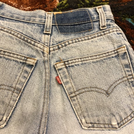 [USED] Levis 26505 CUTOFF SHORTS