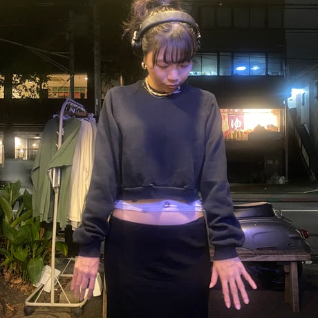 [USED] ショート丈のBlack Sweat