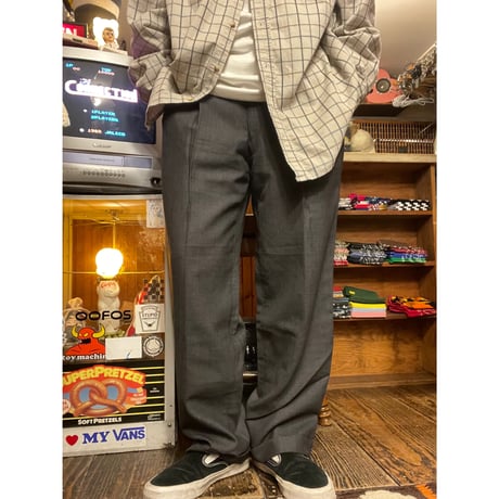 [USED] 2-TUCK SLACKS