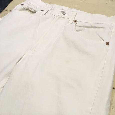 [USED] Levis 501 WHITE フサフサ