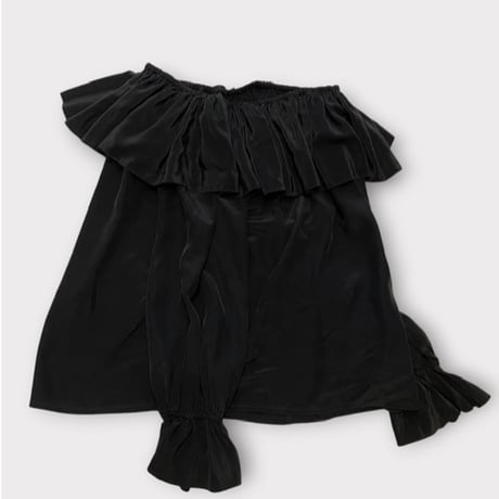 [USED] SILK フリルオフショルダートップス🖤