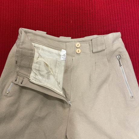 [USED] BEIGE WOOL SHORTS♡