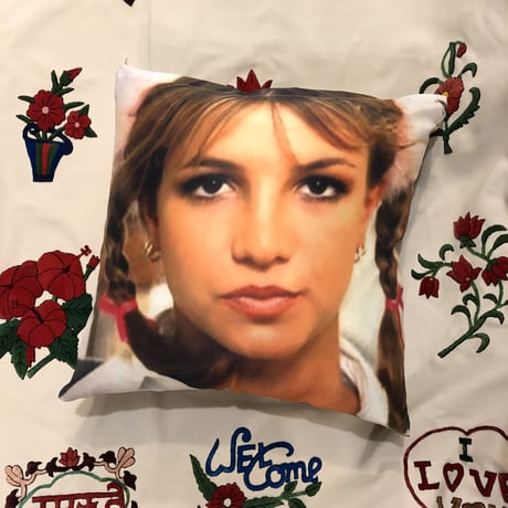 [Besidethebag ] “baby one more time"  Cushion♡