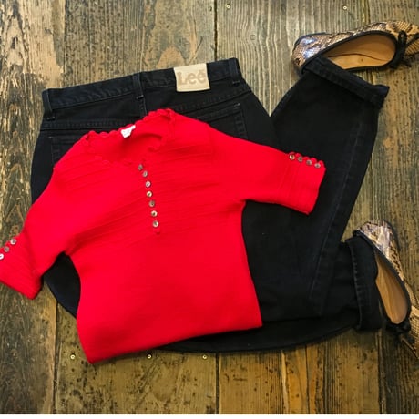 [USED] かわい♡ Euro Vintage シェルボタン S/Sニット