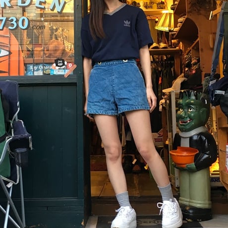 [USED] adidas  Vネック Tee