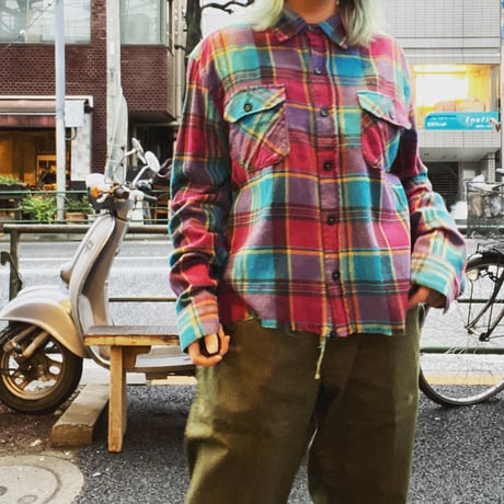 [USED] CUT OFF CUTEネルシャツ