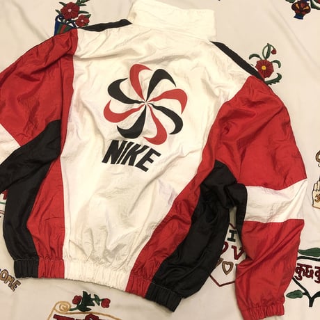 [USED] NIKE ナイロンJACKET！