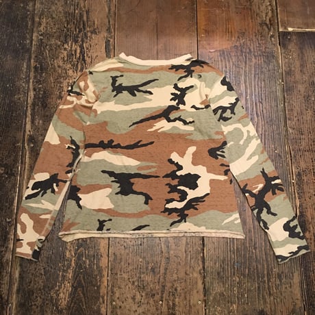 [USED] 指穴つき♡CAMO柄Tee