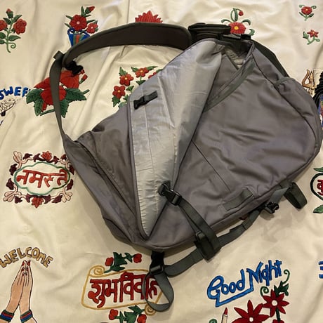 [USED] PATAGONIA "Critical Mass Bag"