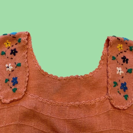 [USED] 刺繍入りニットトップス🌼