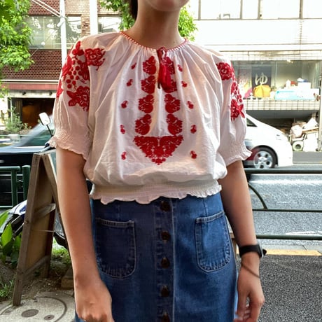 [USED] White×Red 刺繍チュニック