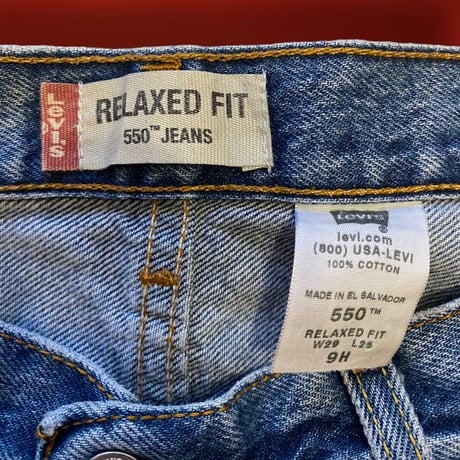 [USED] Levi's 550  RELAXED FIT