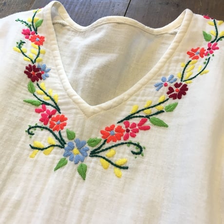 [USED] 花刺繍ベルスリーブチュニック