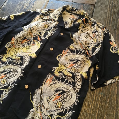 [USED] タイガー&ドラゴン♡シャツ