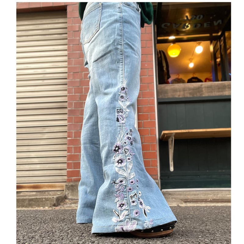 USED] お花刺繍フレアデニム | garden730