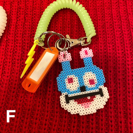 [BENICOTOY] くるくる ビーズ キーホルダー