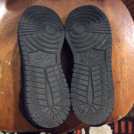 [USED] '2012 NIKE AIR JORDAN 1st ALL BLACK!!