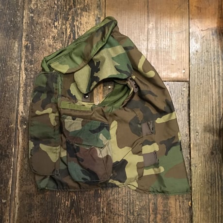 [ USED］military body armor ベスト