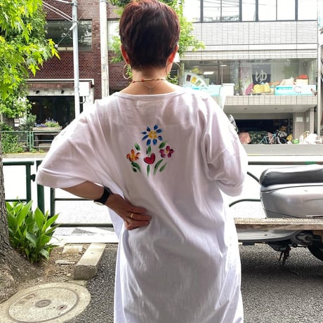 [USED] 花束イラスト💐Tシャツワンピース