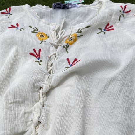 [USED] コットンガーゼ刺繍TOPS